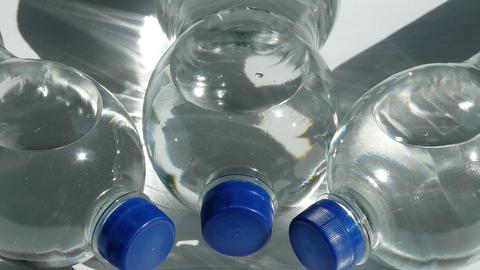 Drei Wasserflaschen