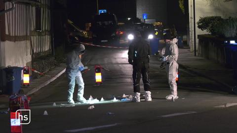 Die Spurensicherung bei der Arbeit nach Polizeischüssen.