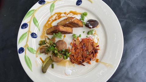 Gegrillter Tofu mit Gemüse-Rösti und Asia-Pilzen