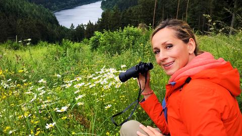 Tamina Kallert wandert die erste der vier Etappen durch die wilde Eifel.