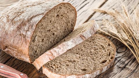 Bauernbrot aufgeschnitten