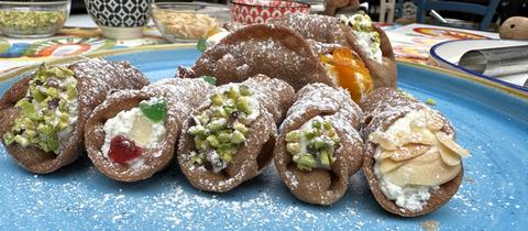 Cannoli Siciliana mit Ricotta-Füllung