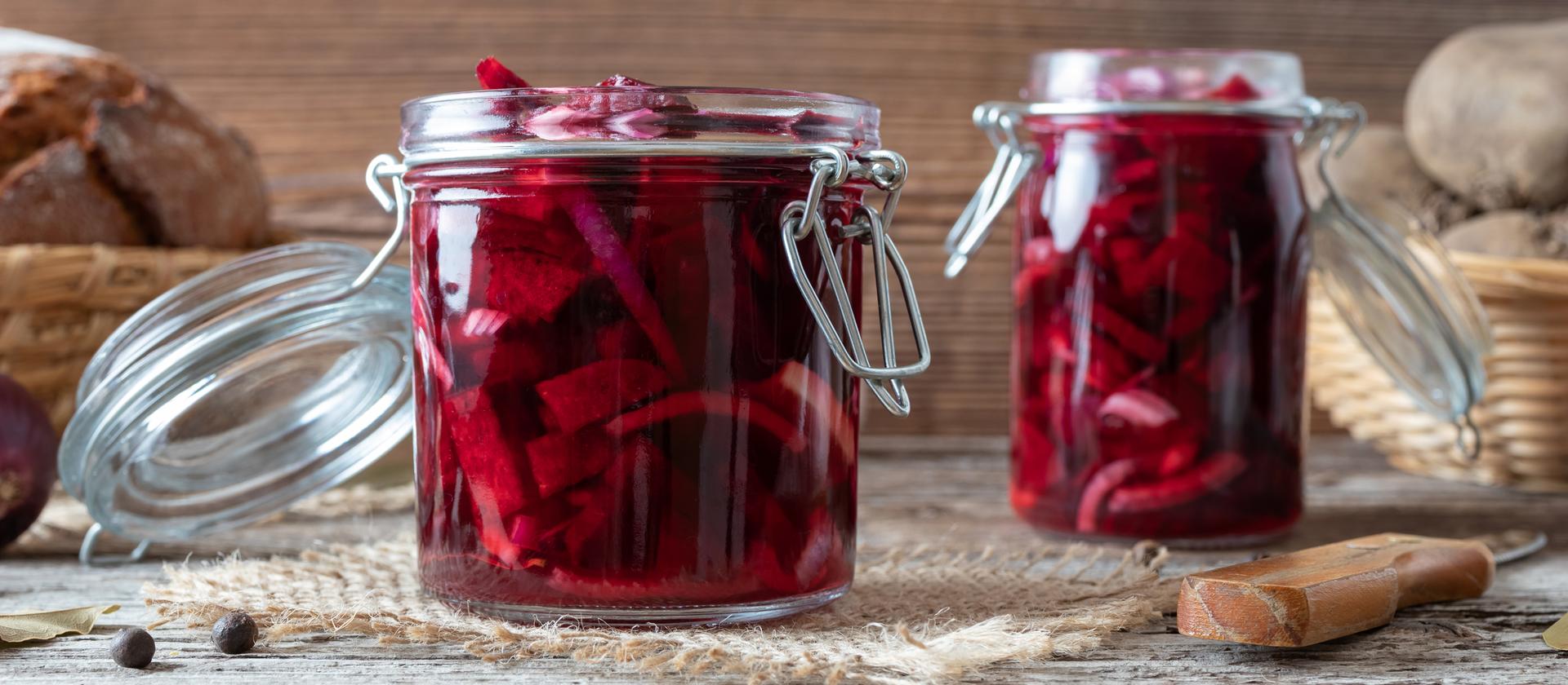 Fermentierte Rote Bete mit Mirabellen und Rosmarin | hr-fernsehen.de ...