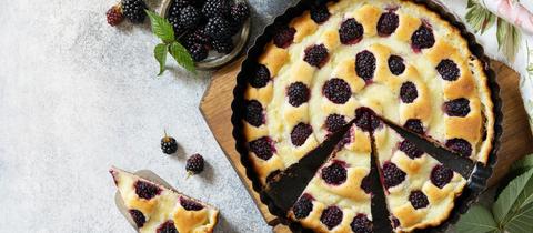 Käsekuchen mit Brombeeren