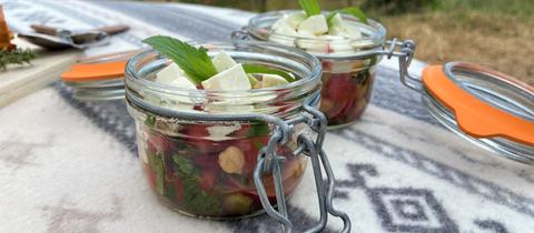 Wassermelonen-Salat mit Feta und Kichererbsen