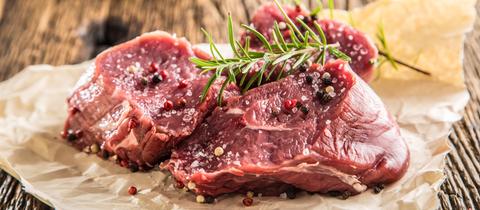 Rohe Schweinemedaillons