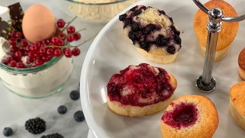 Financiers mit Verveine und Früchten 