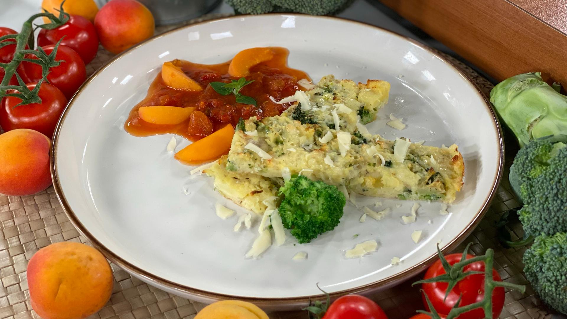 Rezept: Brokkoli-Rösti-Stäbchen mit Tomaten-Aprikosen-Sauce | hr ...