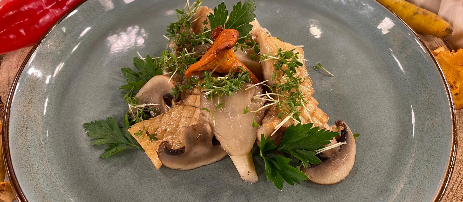 Rezept: Dinkelrisotto mit allerlei Pilzen | hr-fernsehen.de | Rezepte