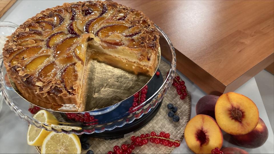 Rezept: Französische Pfirsich-Tarte mit Mandelgries | hr-fernsehen.de ...