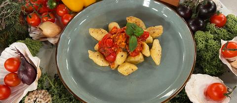 Gnocchi mit schnellem Kirschtomaten-Sugo