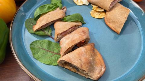 Pikant und süß gefülltes Pfannen- oder Grillbrot