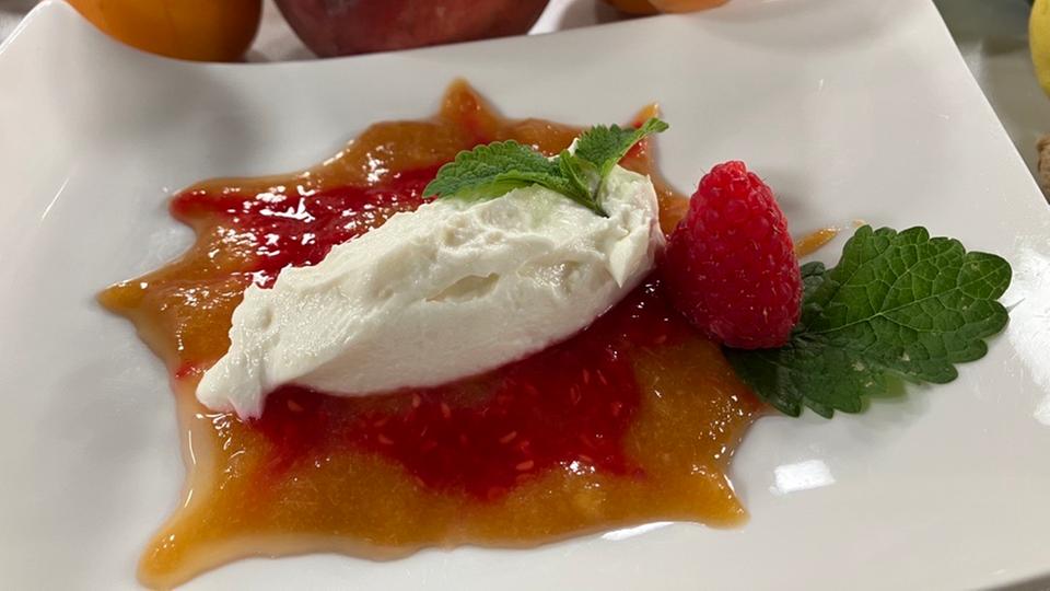 Rezept: Infused Water, Zitronenquark und Obstspiegel | hr-fernsehen.de ...