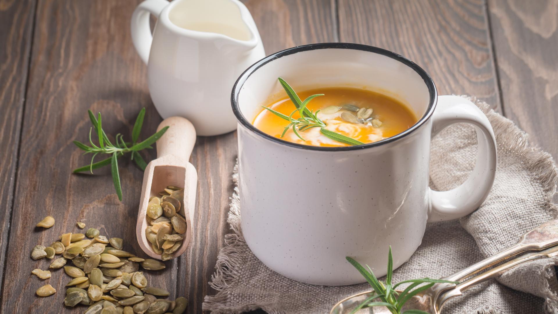 Rezept: Kürbissuppe mit Orange | hr-fernsehen.de | Rezepte