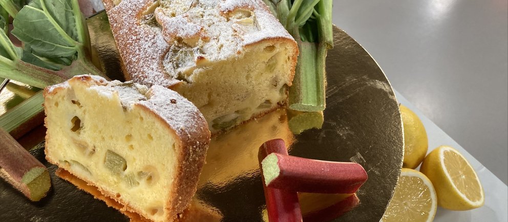 Rezept: Rhabarber-Joghurt-Kuchen | hr-fernsehen.de | Rezepte