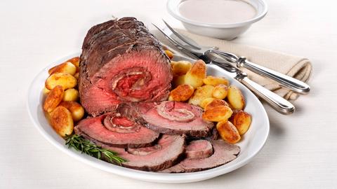 Roastbeef-Roulade mit Kartoffeln
