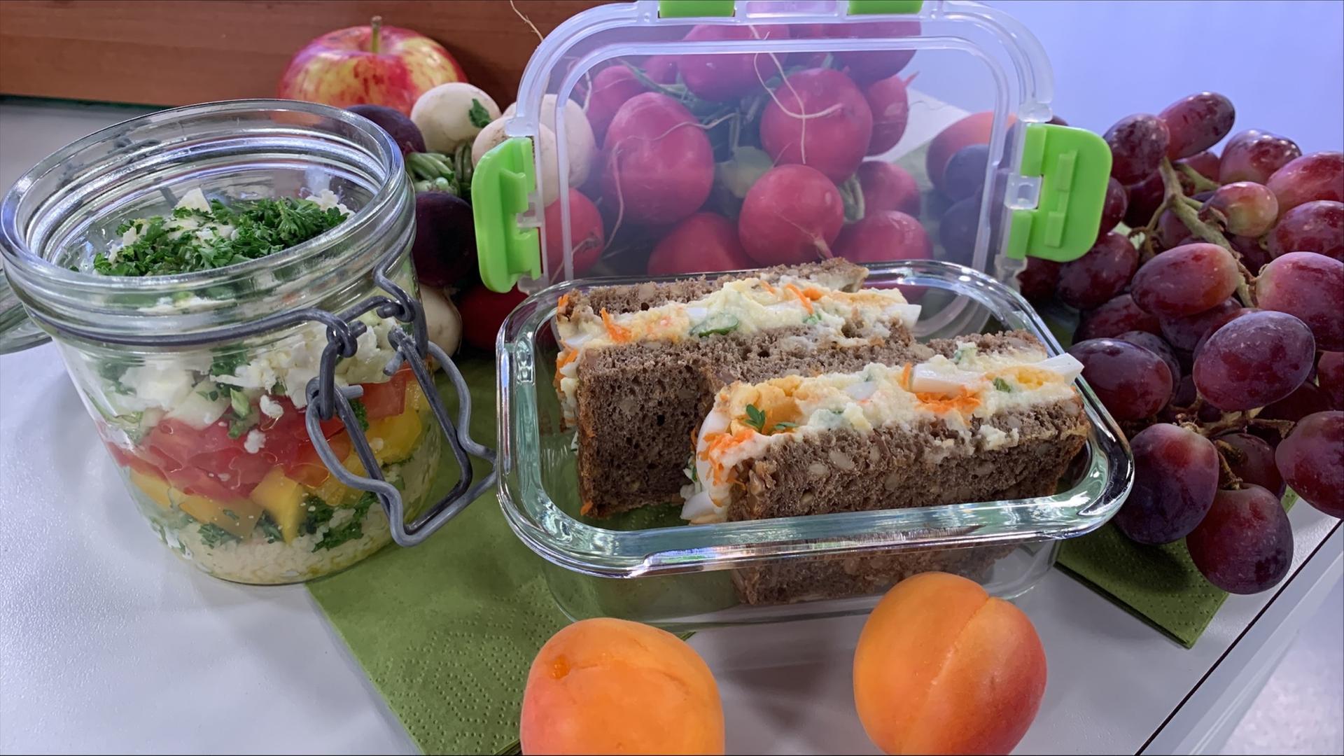 Rezept: Sonnenblumenbrot mit Kartoffelcreme, Kresse, Ei und Karotte ...