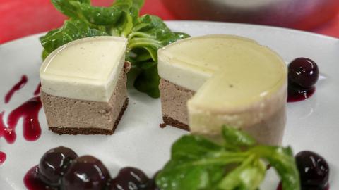 Dorheimer Gänselebermousse mit marinierten Kirschen und Schokolade