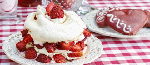 Erdbeer-Pavlova