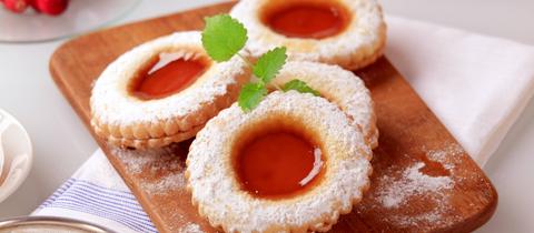 Plätzchen mit Marmelade