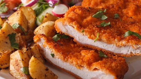 Schnitzel mit Beilagen