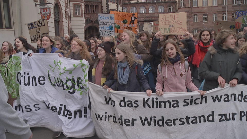 "Fridays for Future": Jugendliche demonstrieren für den Klimaschutz