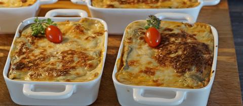 Lindenlaub-Lasagne - gefüllt mit Wildgemüse (Wiesenbärenklau)