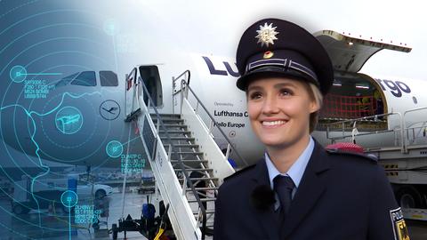 Die Polizeimeisterin Alexandra Metzmacher lächelnd und in Uniform, dahinter eine Lufthansa-Maschine. 
