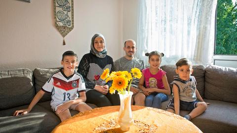 Die neuen Kinder von Golzow Fadi Sayed Ahmad und Halima Taha mit ihren drei Kindern Kamala, Bourhan und Hamza.