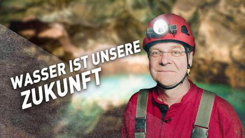 Stefan Zaenker, Höhlen- und Wasserquellenforscher, in einem Naturschutzgebiet in Ehrenberg (Rhön).