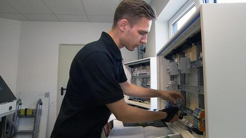 Elektroniker/-in (Handwerk) Fachrichtung Energie- und Gebäudetechnik