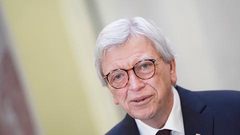 Ministerpräsiden Volker Bouffier (CDU) in Bundesratsitzung